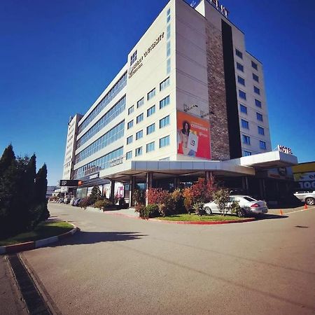 Hotel Elit Pernik Екстер'єр фото