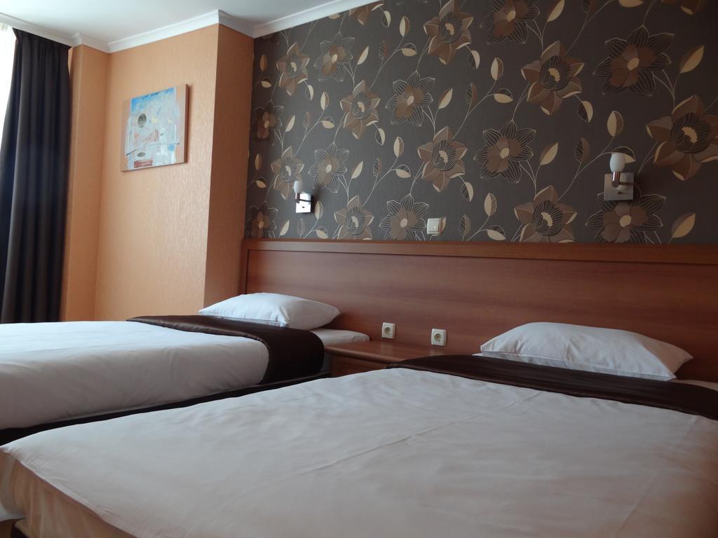 Hotel Elit Pernik Екстер'єр фото